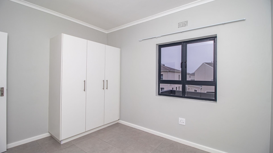To Let 3 Bedroom Property for Rent in Rivergate Western Cape